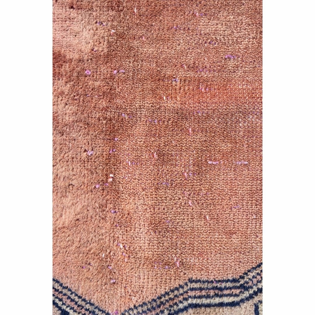 ACTUS(アクタス)の202 x 121cm　パキスタン絨毯 ラホール トライバルラグ 手織り 絨毯 インテリア/住まい/日用品のラグ/カーペット/マット(ラグ)の商品写真
