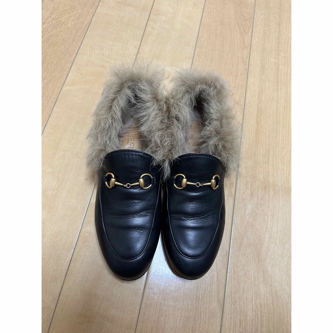 Gucci(グッチ)のGUCCI ファーローファー　サイズ37(23.0〜24.0cm) レディースの靴/シューズ(ローファー/革靴)の商品写真