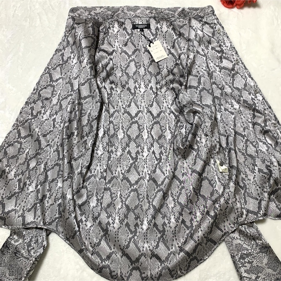 TORNADO MART(トルネードマート)の【新品タグ付】TORNADO MART Python dress shirts メンズのトップス(シャツ)の商品写真