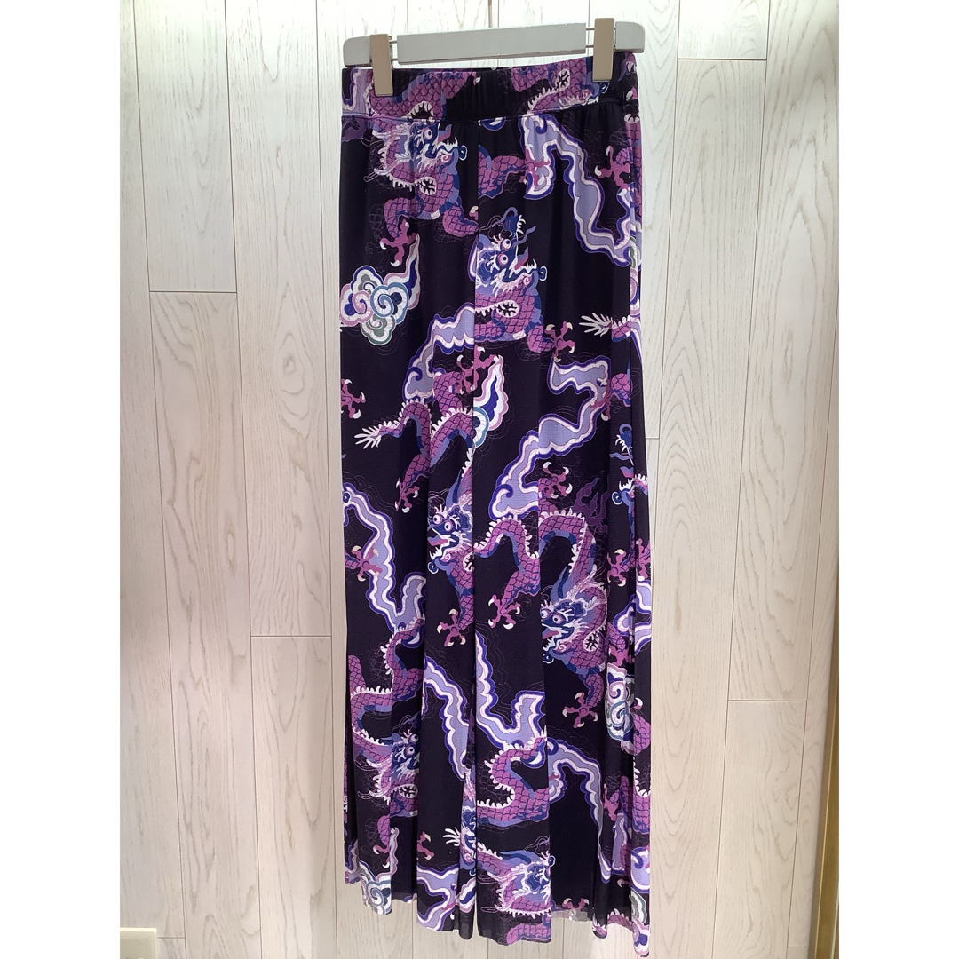 VIVIENNE TAM - ヴィヴィアンタム 新品2024.2コレクションパンツ VIVIENNE TAM - ヴィヴィアンタム 新品2024.2コレクションパンツ