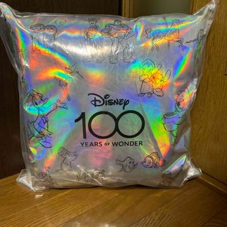 ディズニー(Disney)の【非売品】ディズニー100周年記念クッション(キャラクターグッズ)