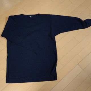 ユニクロ(UNIQLO)のユニクロ　薄手　セーター(ニット/セーター)