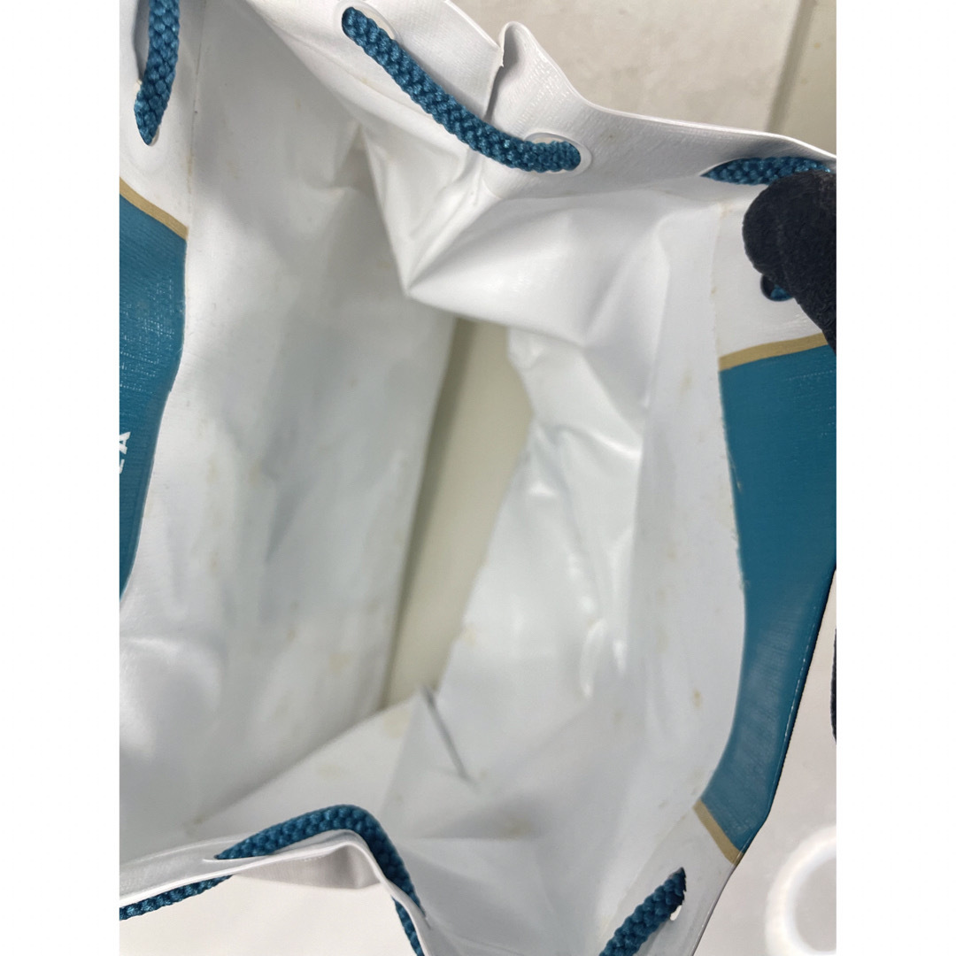 POLA(ポーラ)のPOLA 防水袋&折りたたみ傘&フェイスウォッシュ&クレンジング　セット レディースのファッション小物(傘)の商品写真