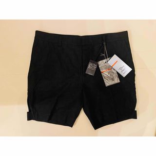 PRADA - 極美品 PRADA プラダ バミューダ ショートパンツ トライン PRADA - 極美品 PRADA プラダ バミューダ ショートパンツ トライン