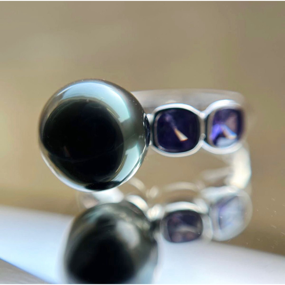 本真珠南洋黒蝶真珠タヒチパール　ダックグリーン虹色　シルバーリング指輪　 レディースのアクセサリー(リング(指輪))の商品写真