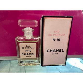 シャネル(CHANEL)のCHANEL シャネルＮ。19オードパルファム4ml 未使用新品（1530）(その他)