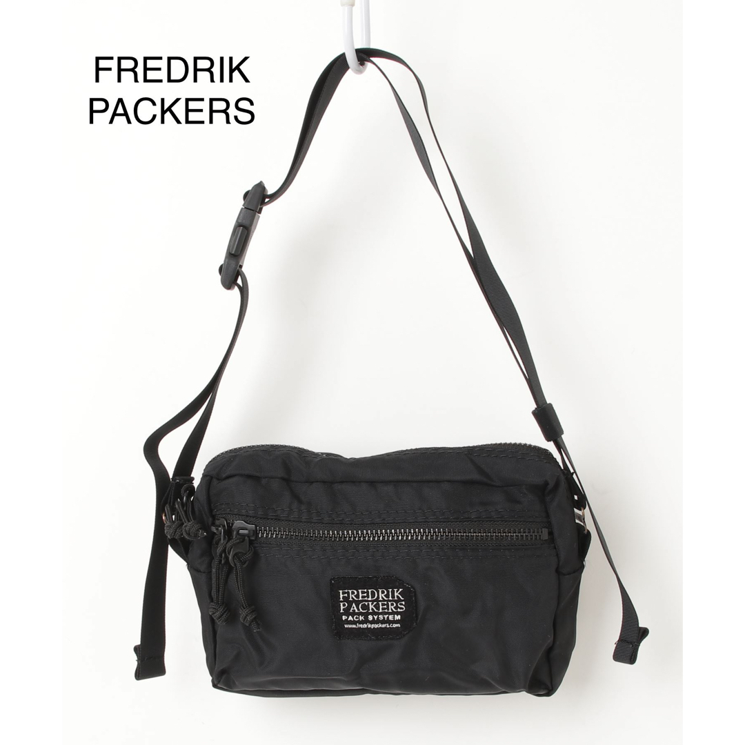 FREDRIK PACKERS(フレドリックパッカーズ)の美品！FREDRIK PACKERSショルダーバッグ　チャック黒 レディースのバッグ(ショルダーバッグ)の商品写真