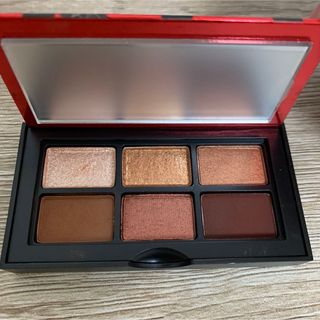 ナーズ(NARS)のNARS アンラップド ミニアイシャドーパレット ラグナ 美品(アイシャドウ)