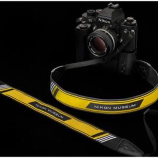 ニコン(Nikon)のNIKON MUSEUM 900本限定 オリジナルストラップ 完売品 未使用(デジタル一眼)