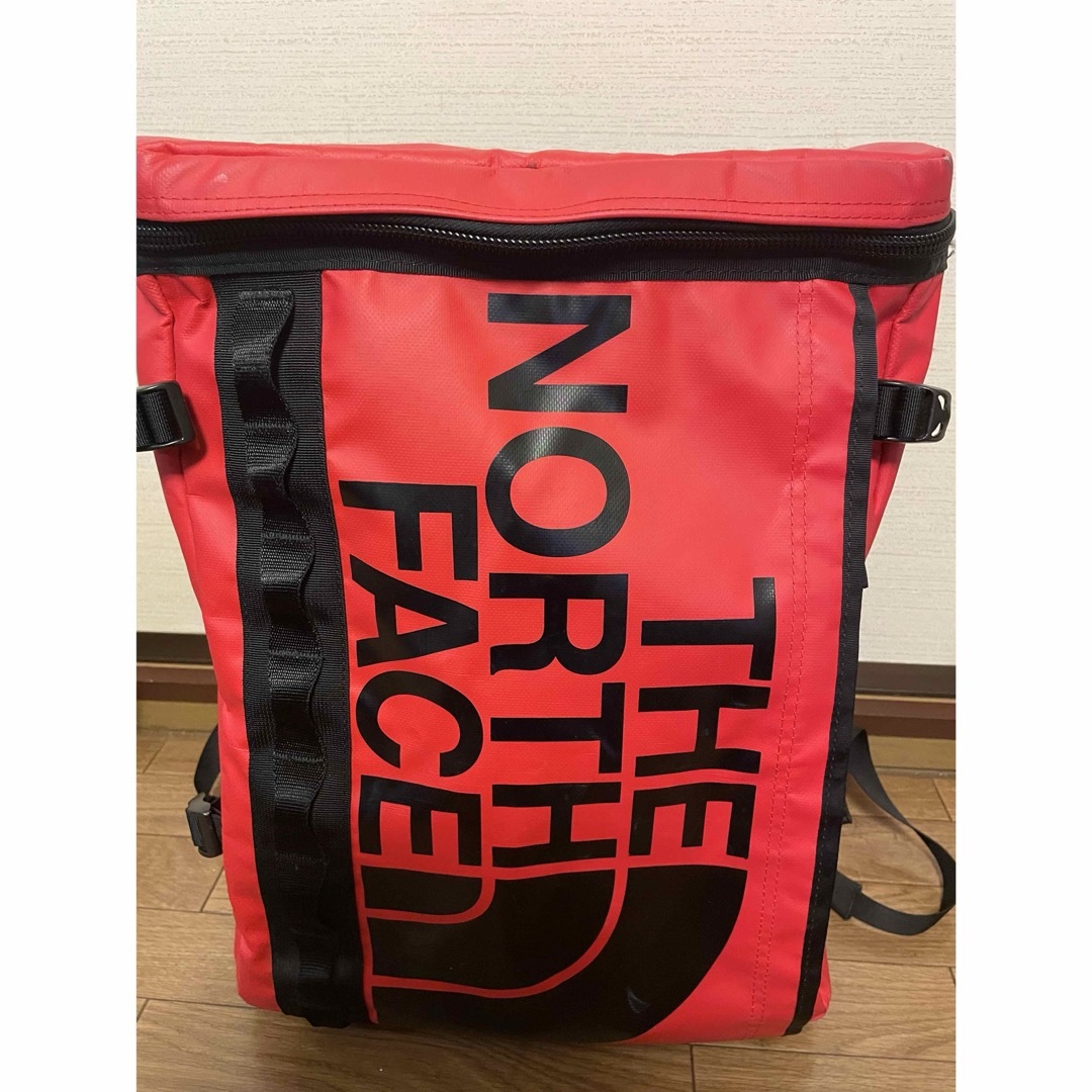 THE NORTH FACE(ザノースフェイス)のTHE NORTH FACE BC FUSE BOX NM81357 リュック レディースのバッグ(リュック/バックパック)の商品写真