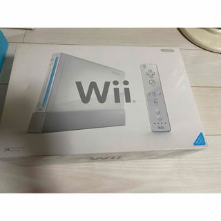 ニンテンドウ(任天堂)の任天堂Wii(本体)+ Wii Fit(家庭用ゲーム機本体)