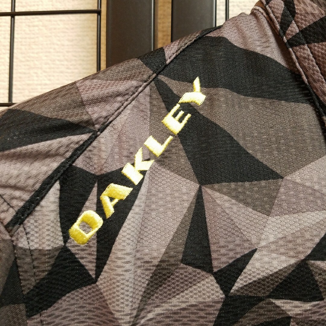 Oakley(オークリー)の15SS OAKLEY Total Pattern S/S Golf Polo スポーツ/アウトドアのゴルフ(ウエア)の商品写真