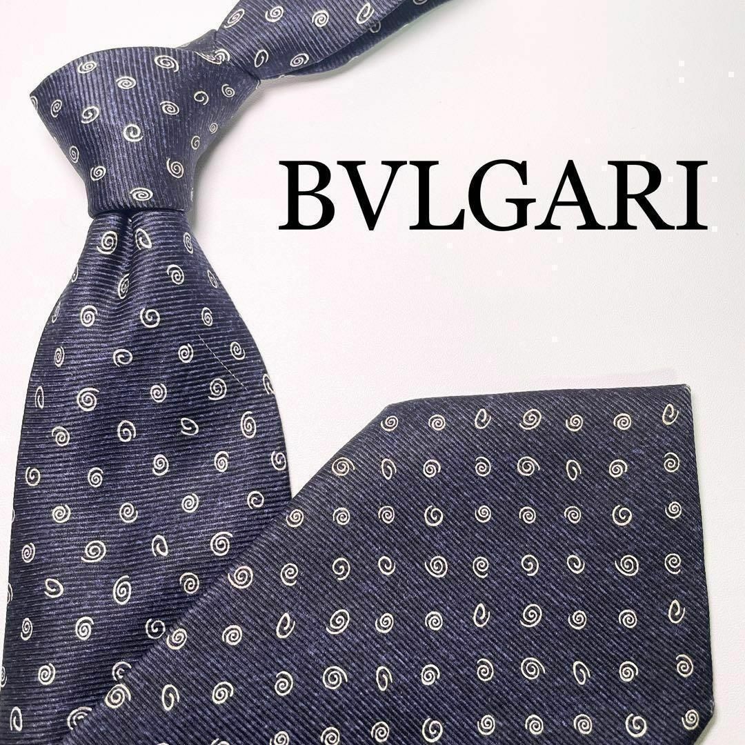 BVLGARI(ブルガリ)の510✨希少✨BVLGARI ネクタイ　総柄　ネイビー　肉厚 メンズのファッション小物(ネクタイ)の商品写真