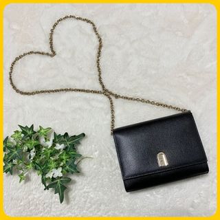 フルラ(Furla)の美品 FURLA アーチロゴ 現行ロゴ チェーン 黒 ショルダー バッグ レザー(ショルダーバッグ)