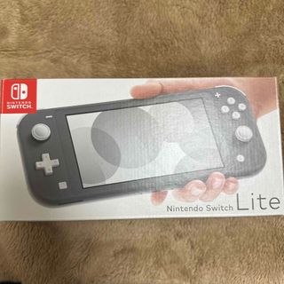 ニンテンドウ(任天堂)の任天堂　switch lite グレー(家庭用ゲーム機本体)