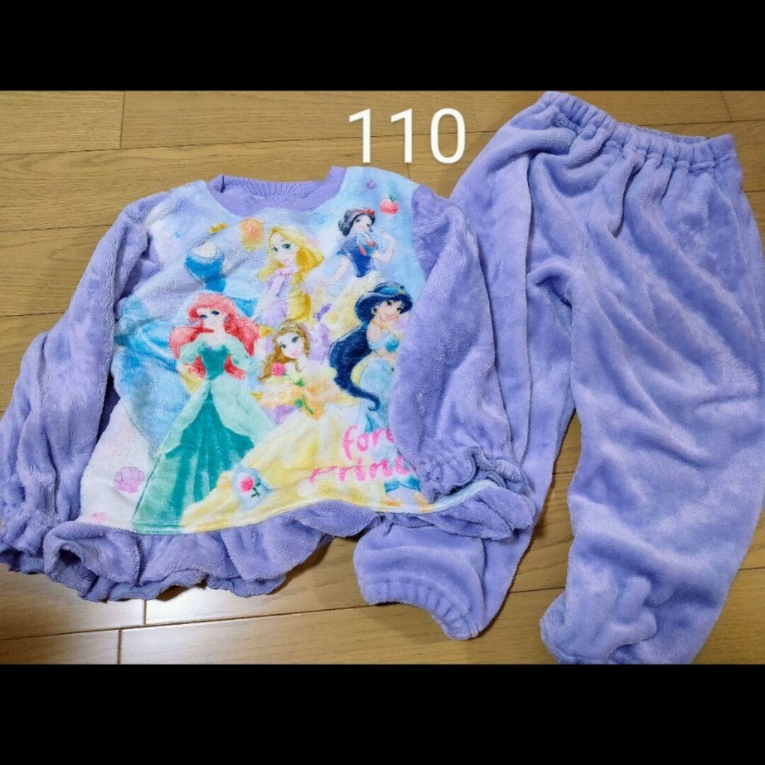Disney(ディズニー)のディズニープリンセス パジャマ 110サイズ キッズ/ベビー/マタニティのキッズ服女の子用(90cm~)(パジャマ)の商品写真