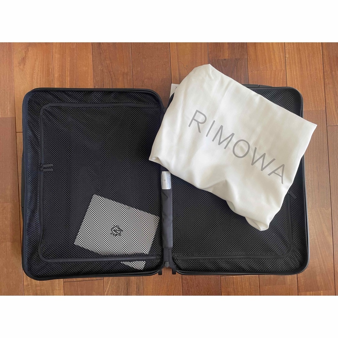 新品未使用正規品★リモワ ✖️ポルシェ　rimowa porches 32ℓ メンズのバッグ(トラベルバッグ/スーツケース)の商品写真