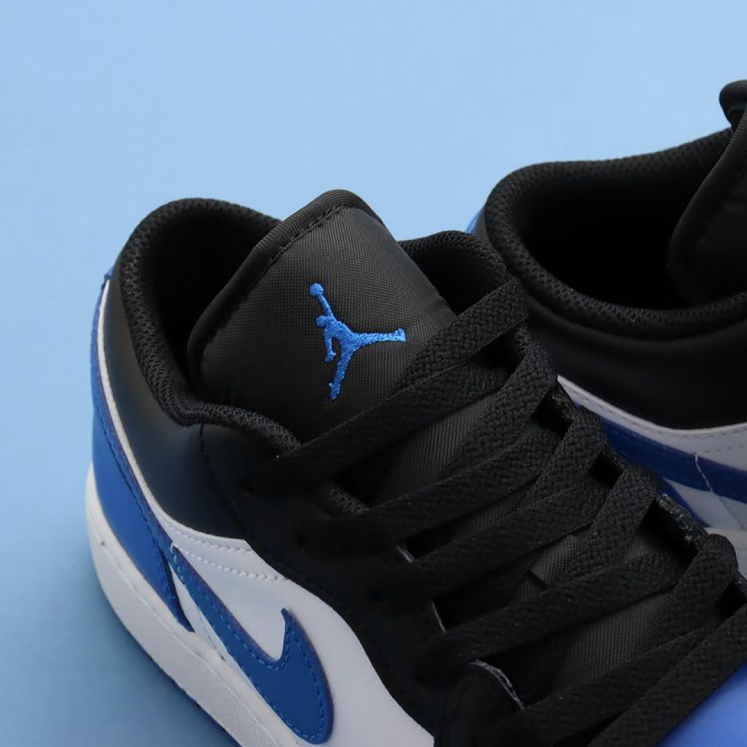 Jordan Brand（NIKE）(ジョーダン)の【新品24.5cm】NIKE エアジョーダン１ロー GS ブラック/ブルー レディースの靴/シューズ(スニーカー)の商品写真