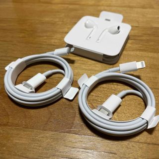 アイフォーン(iPhone)のiPhone Lightningケーブル TypeC Apple純正品 付属品(バッテリー/充電器)