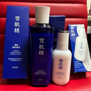 セッキセイ(雪肌精)の雪肌精350ml と雪肌精エッセンシャルスフレ美容乳液140ml(化粧水/ローション)