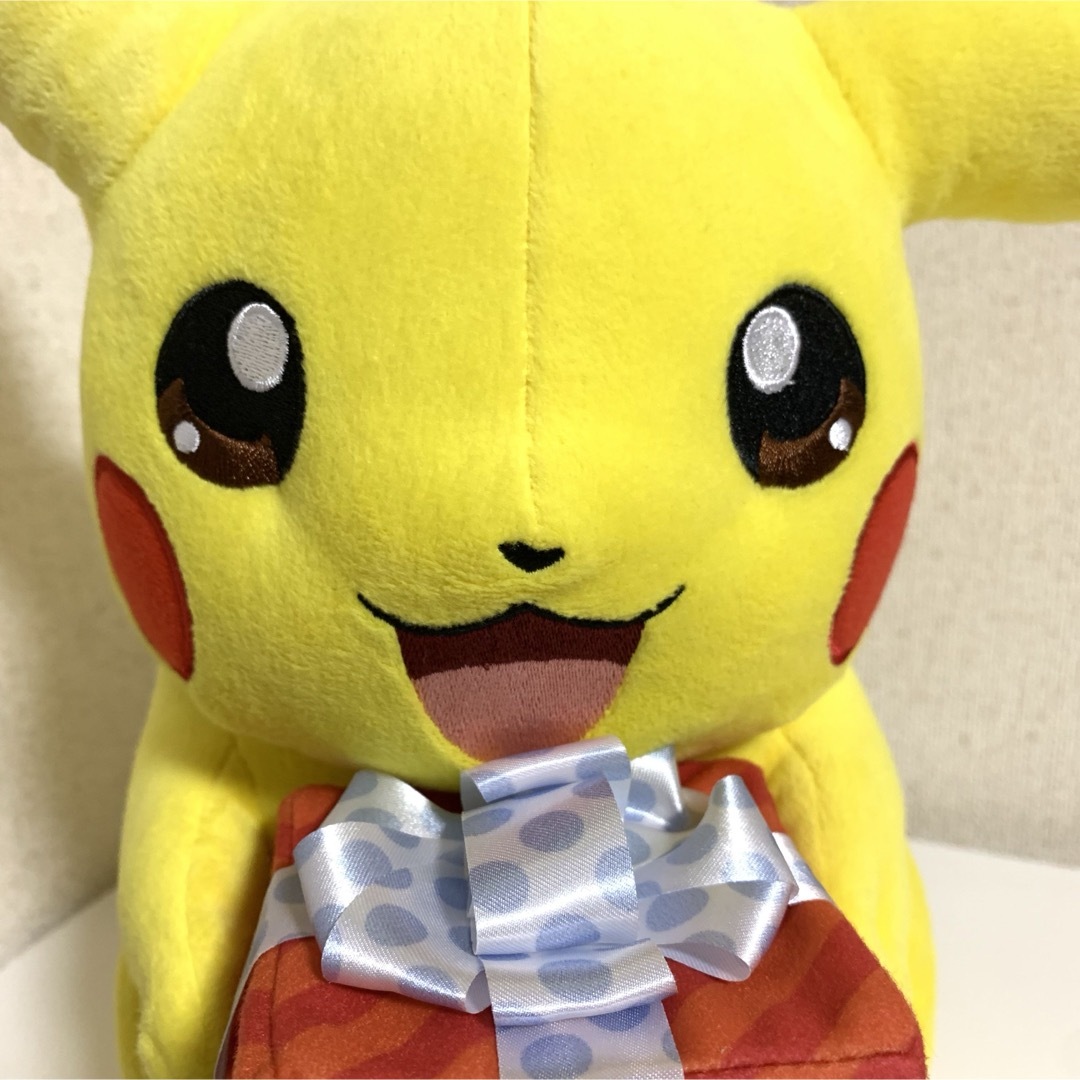 ポケモン(ポケモン)の【美品】三井住友 VISA 非売品 ピカチュウ ぬいぐるみ 激レア 景品 エンタメ/ホビーのおもちゃ/ぬいぐるみ(キャラクターグッズ)の商品写真