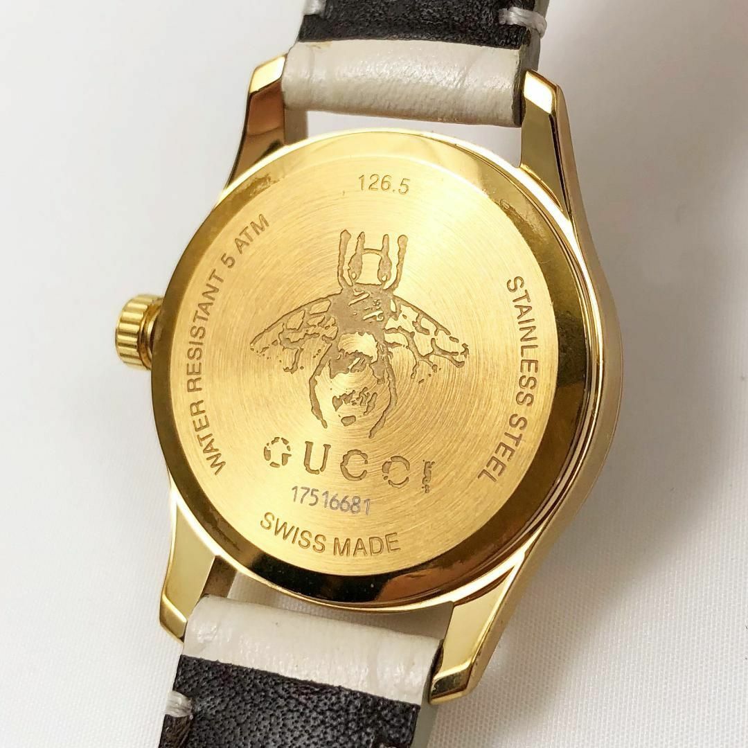 Gucci(グッチ)のGUCCI グッチ 腕時計 Gタイムレス シマ ビー アイボリー ゴールド レディースのファッション小物(腕時計)の商品写真