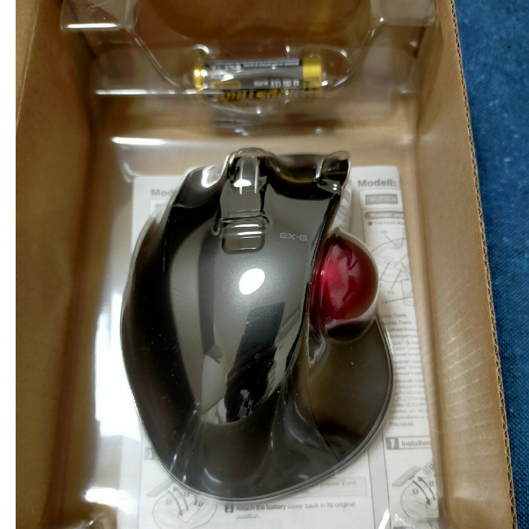 ELECOM(エレコム)のワイヤレストラックボール　左手用マウス　ELECOM スマホ/家電/カメラのPC/タブレット(PC周辺機器)の商品写真