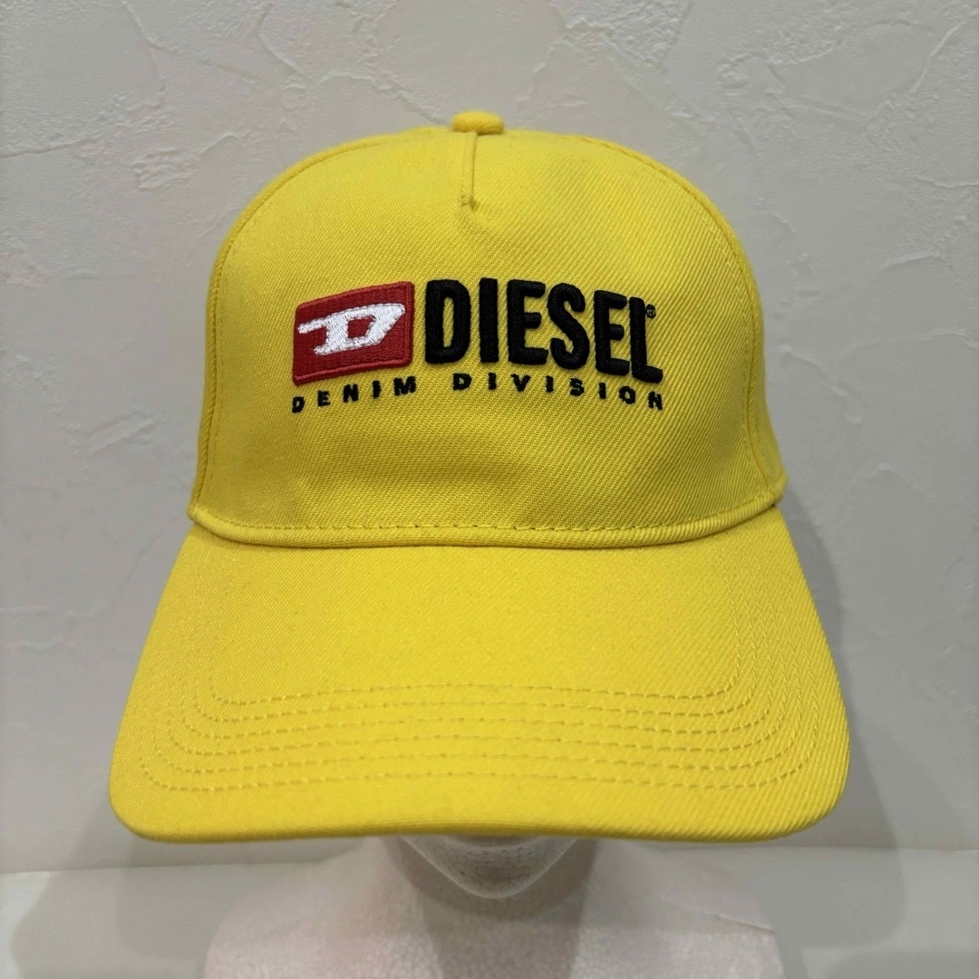 DIESEL(ディーゼル)の新品【DIESEL】ディーゼル　ベースボール　キャップ　イエロー　約56cm〜 メンズの帽子(キャップ)の商品写真