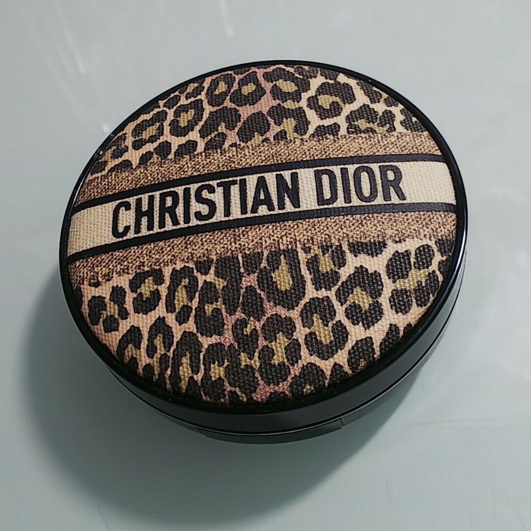 Christian Dior(クリスチャンディオール)のChristian Dior クリスチャン ディオール ファンデーション ケース コスメ/美容のベースメイク/化粧品(ファンデーション)の商品写真