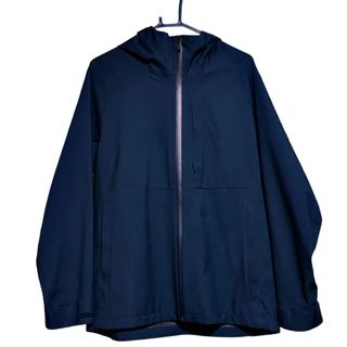 ユニクロ(UNIQLO)のユニクロ ブロックテックパーカー (3Dカット) ネイビー Mサイズ(マウンテンパーカー)