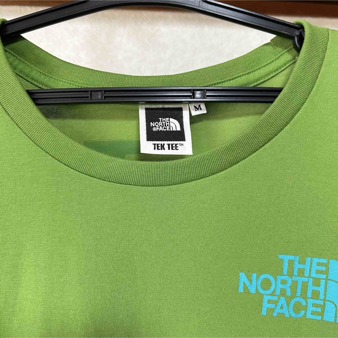 THE NORTH FACE(ザノースフェイス)の美品 ノースフェイス 長袖Tシャツ M グリーン NTW37104 レディースのトップス(Tシャツ(長袖/七分))の商品写真