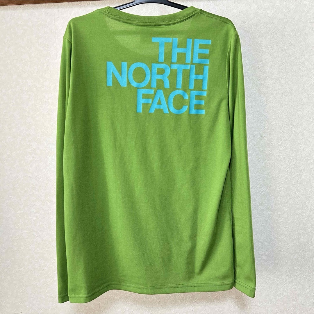 THE NORTH FACE(ザノースフェイス)の美品 ノースフェイス 長袖Tシャツ M グリーン NTW37104 レディースのトップス(Tシャツ(長袖/七分))の商品写真