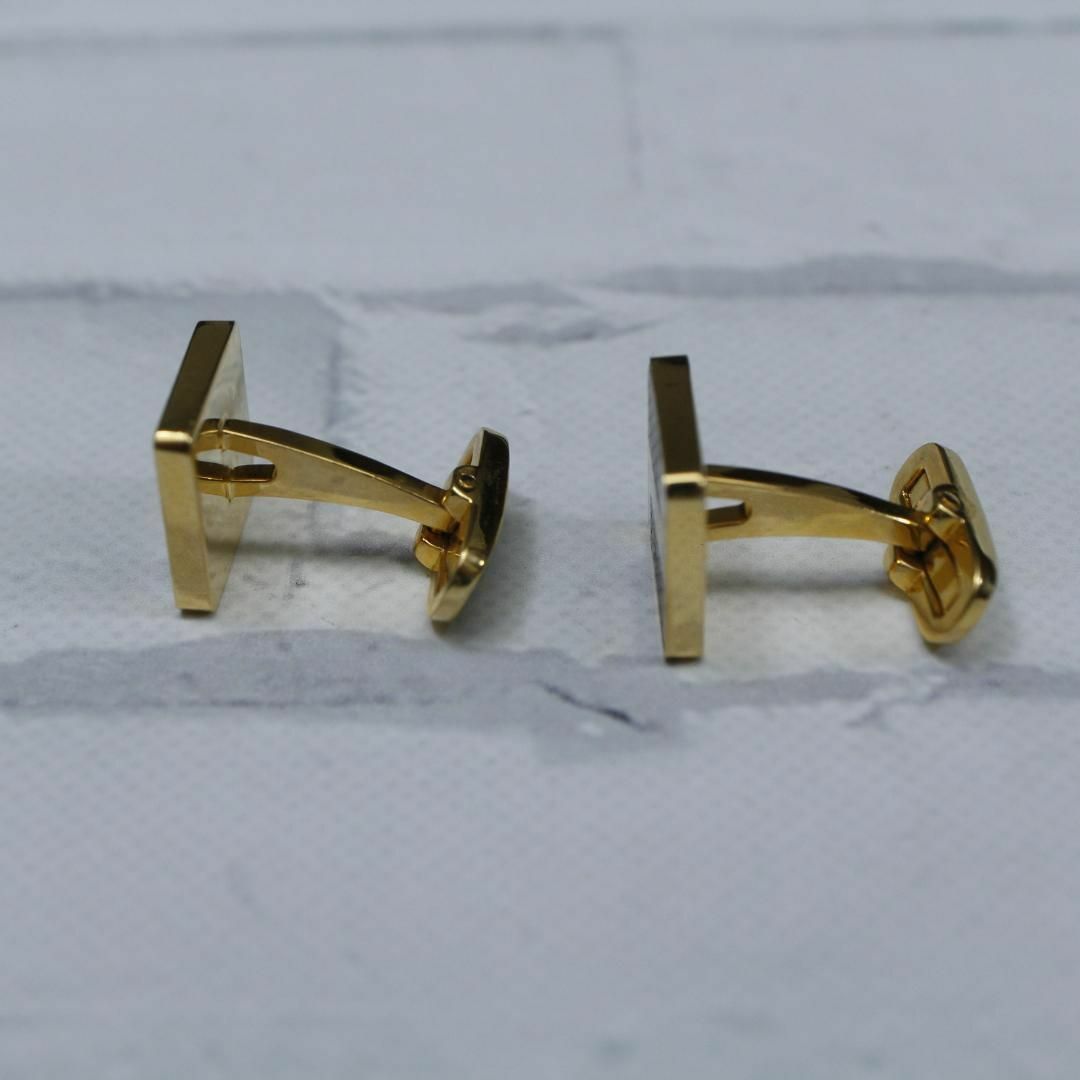 GIVENCHY(ジバンシィ)の【匿名配送】ジバンシー カフス ゴールド ロゴ シンプル 6 メンズのファッション小物(カフリンクス)の商品写真