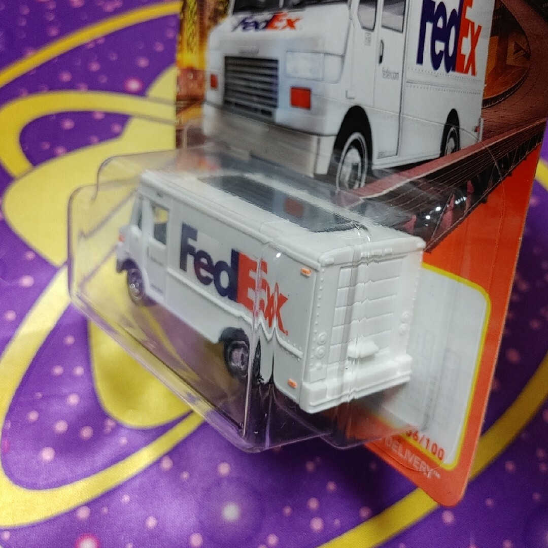 マッチボックス エクスプレス・デリバリー フェデックス FedEx エンタメ/ホビーのおもちゃ/ぬいぐるみ(ミニカー)の商品写真