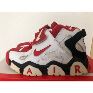 ナイキ(NIKE)のNike AirBarrageMid "White/UniversityRed"(スニーカー)