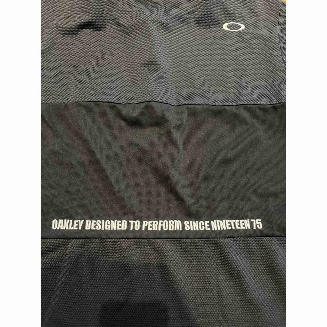 Oakley(オークリー)のオークリーゴルフ　メンズゴルフウェア　半袖ポロシャツ　Lサイズ美品 スポーツ/アウトドアのゴルフ(ウエア)の商品写真
