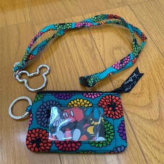 ヴェラブラッドリー(Vera Bradley)のヴェラブラッドリー　ディズニーコラボ　IDケース　ストラップセット(名刺入れ/定期入れ)