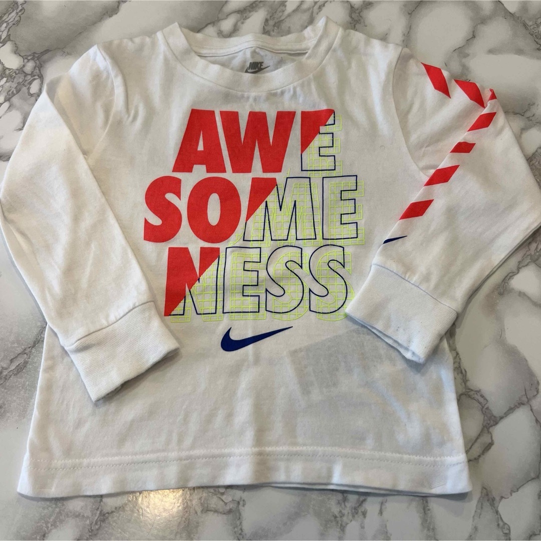 NIKE(ナイキ)のナイキ　ロンT キッズ/ベビー/マタニティのキッズ服女の子用(90cm~)(Tシャツ/カットソー)の商品写真