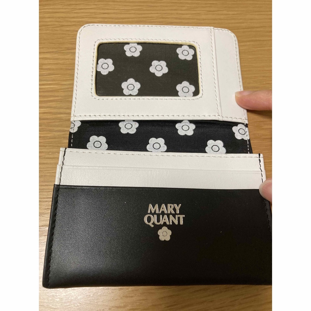 MARY QUANT(マリークワント)のマリークワント　カードケース レディースのファッション小物(名刺入れ/定期入れ)の商品写真