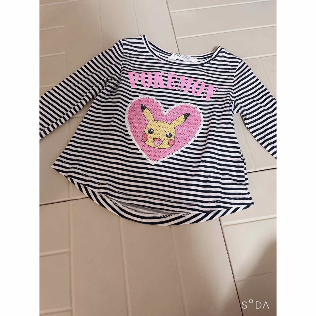 H&M(エイチアンドエム)のピカチュウ95 キッズ/ベビー/マタニティのキッズ服女の子用(90cm~)(Tシャツ/カットソー)の商品写真