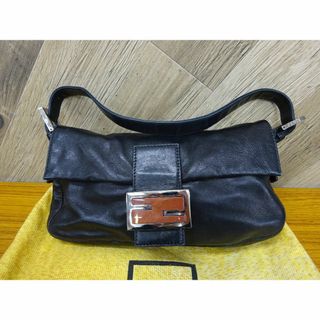 フェンディ(FENDI)のK池080/ FENDI マンマバケット ラム レザー ハンドバッグ(ハンドバッグ)