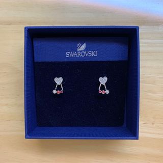 スワロフスキー(SWAROVSKI)の【新品】スワロフスキー ピアス ハート(ピアス)