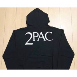 フィアオブゴッド(FEAR OF GOD)の2Pac commonbase パーカー 新品 黒 L(パーカー)