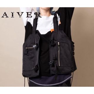 キャスパージョン(Casper John)のCASPER JOHN AIVER ナイロンベスト　美品(ベスト)