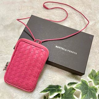 ボッテガヴェネタ(Bottega Veneta)のボッテガヴェネタ イントレチャート クロスショルダー ポーチ 小物入れ ピンク(ポーチ)