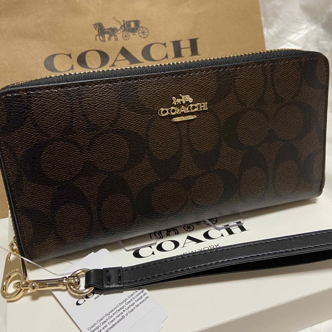 COACH(コーチ)の贈り物にも☆コーチ 人気のダークブラウン　メンズレディス　長財布 メンズのファッション小物(長財布)の商品写真
