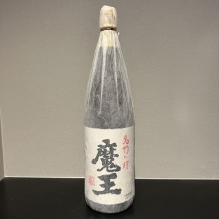 シラタマジョウゾウ(白玉醸造)の魔王 芋焼酎 未開封 1.8L(焼酎)