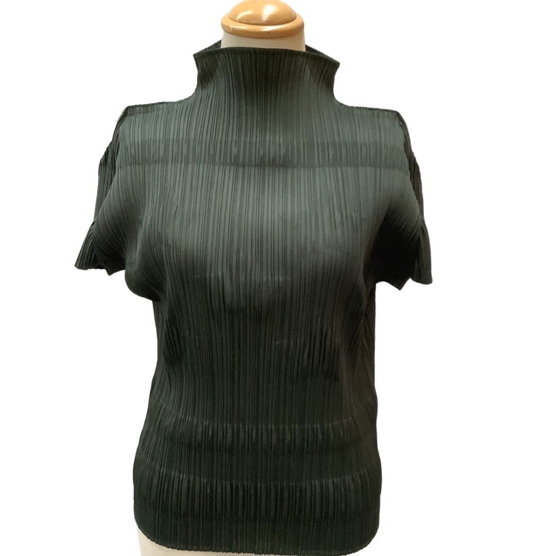 ISSEY MIYAKE(イッセイミヤケ)の♪♪ISSEY MIYAKE イッセイミヤケ PLEATS PLEASE カットソー 星柄 SIZE 3 PP81-JK142 カーキ レディースのトップス(カットソー(半袖/袖なし))の商品写真