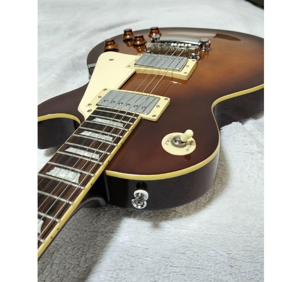 Epiphone(エピフォン)のEpiphone エピフォン レスポール Standard  ケースオマケ多数付 楽器のギター(エレキギター)の商品写真