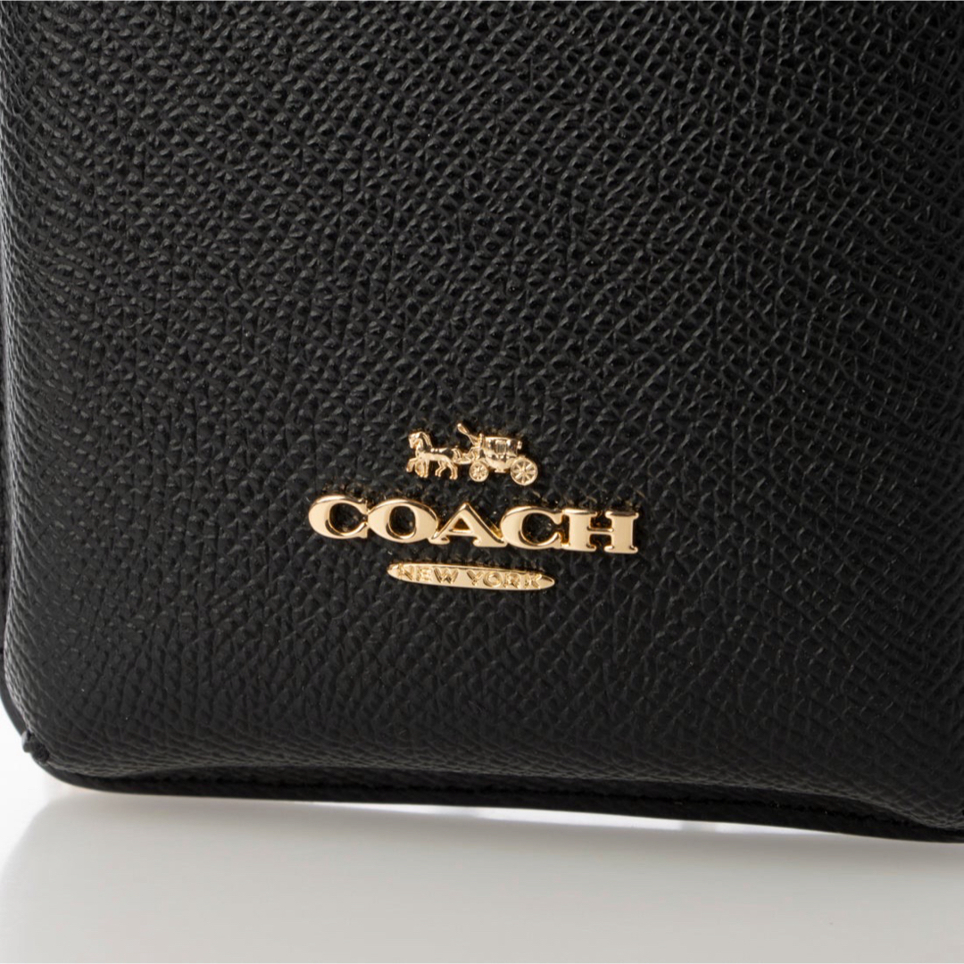 COACH(コーチ)のCOACHスマホショルダーバッグ　ブラック レディースのバッグ(ショルダーバッグ)の商品写真